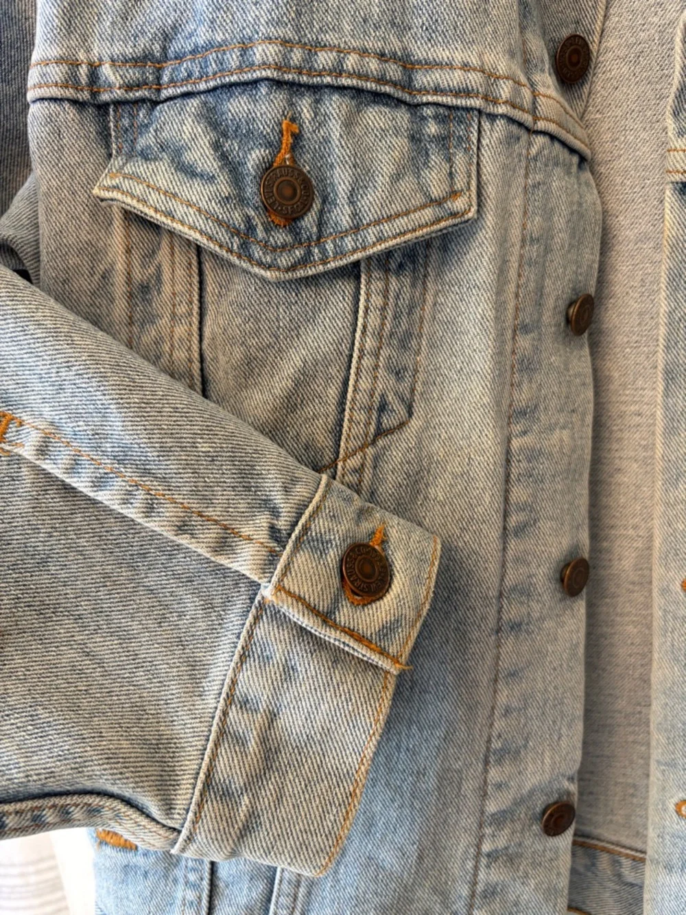 Levi Strauss 1980s Vintage Denim Jacket (Light Denim 70507, 4834 Mens Medium) - Picture 4 of 5